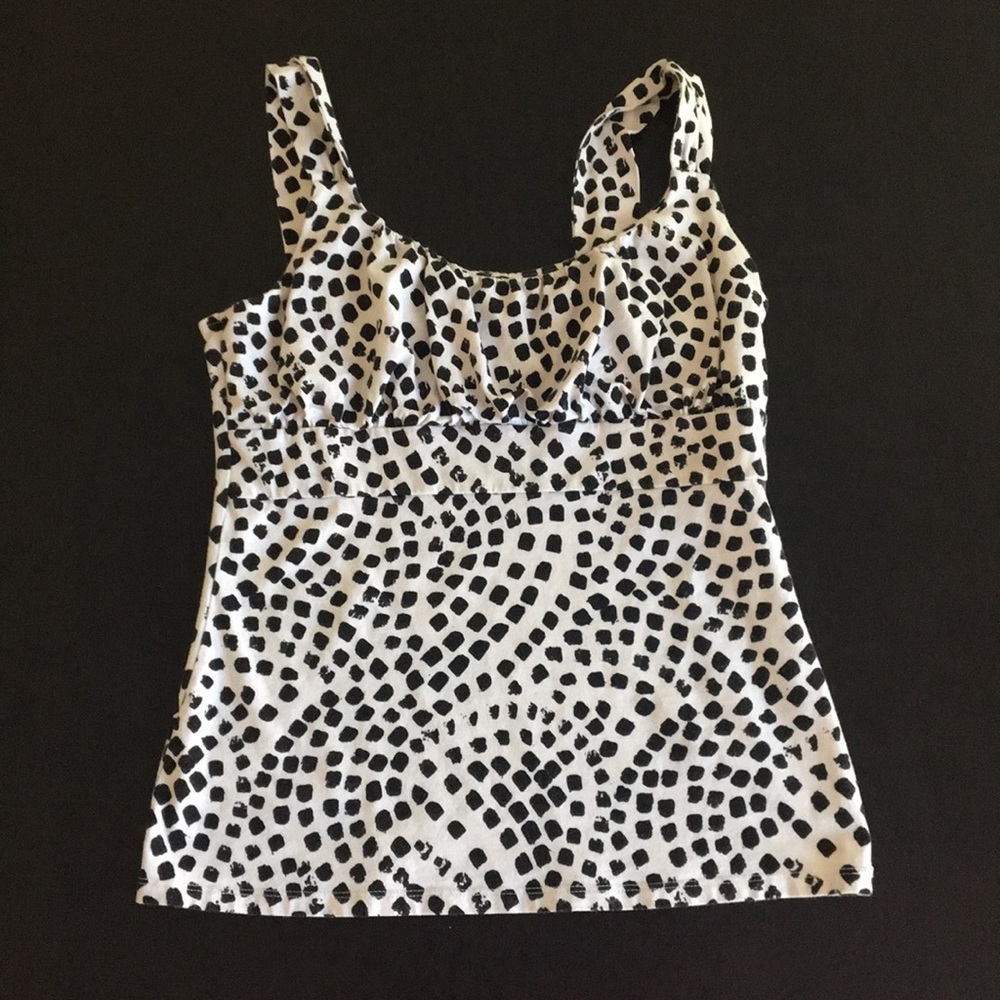 Flattering Ann Taylor tank